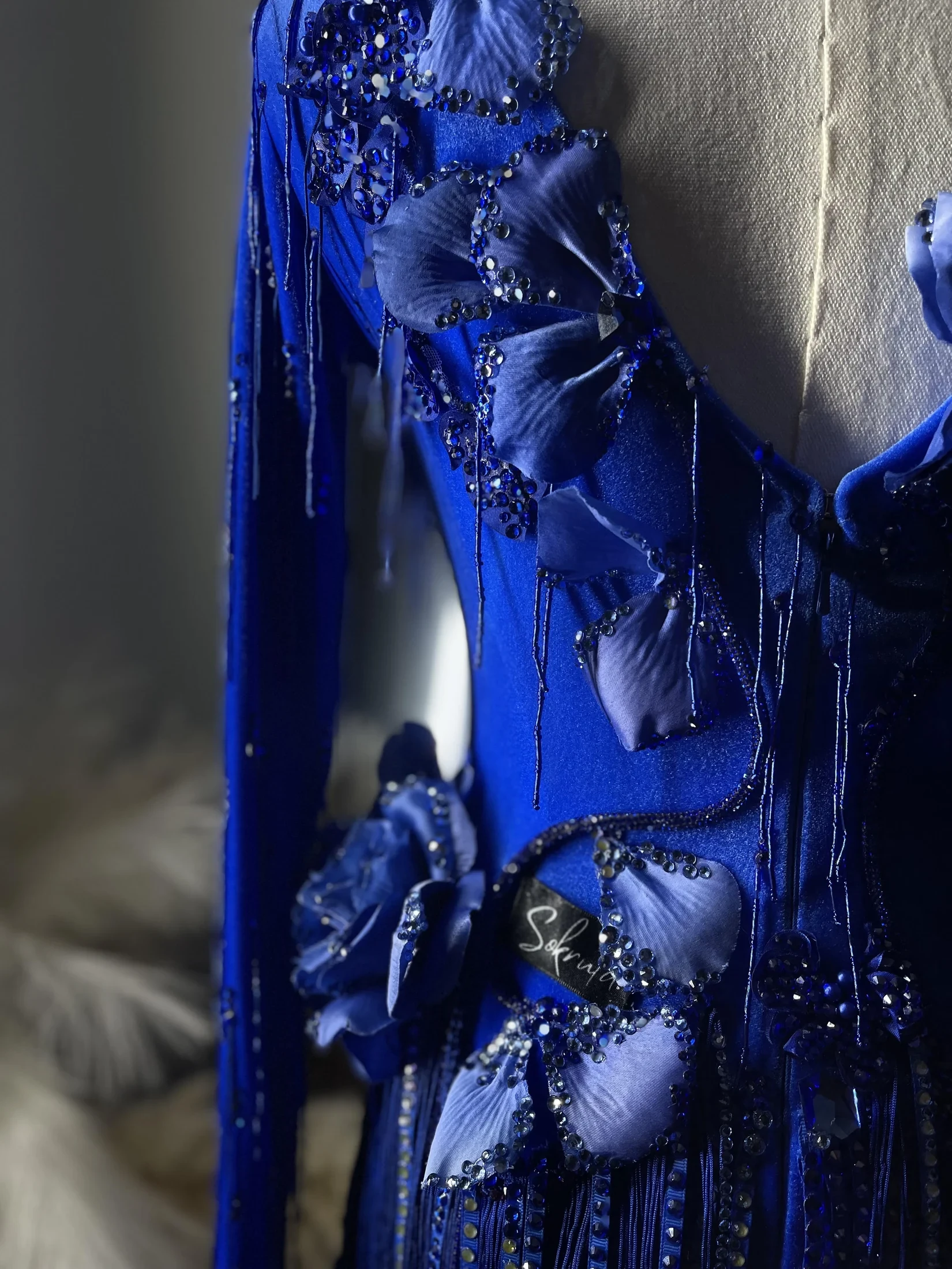 Gravity bodice side detail